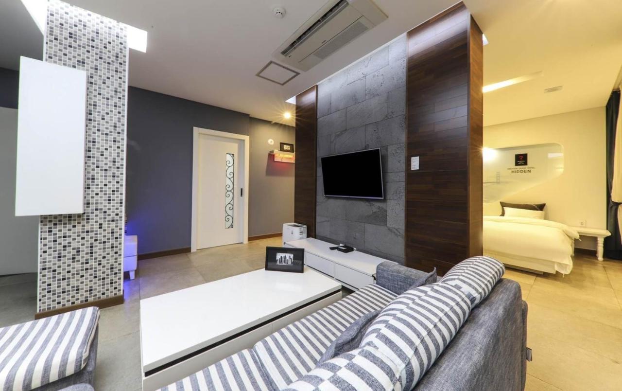 Urban Stay Hotel Gwangju Metropolitan City Exterior photo